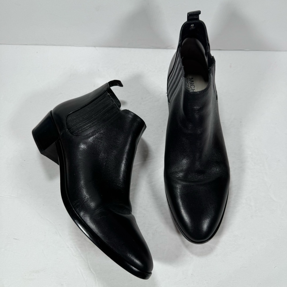 MICHAEL Michael Kors Black Leather Shaw Flat Heeled Ankle Booties Women 9M